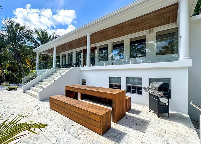 Anil Mar * San Pedro (Ambergris Caye)